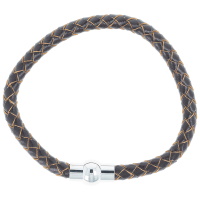 Bracelet composé d'un cordon en cuir véritable de couleur marron et d'un fermoir aimant en acier argenté.