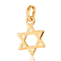 Pendentif étoile de David (Maguen David) en plaqué or jaune 18 carats.