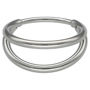 Piercing pour nez ou oreille en acier chirurgical argenté.