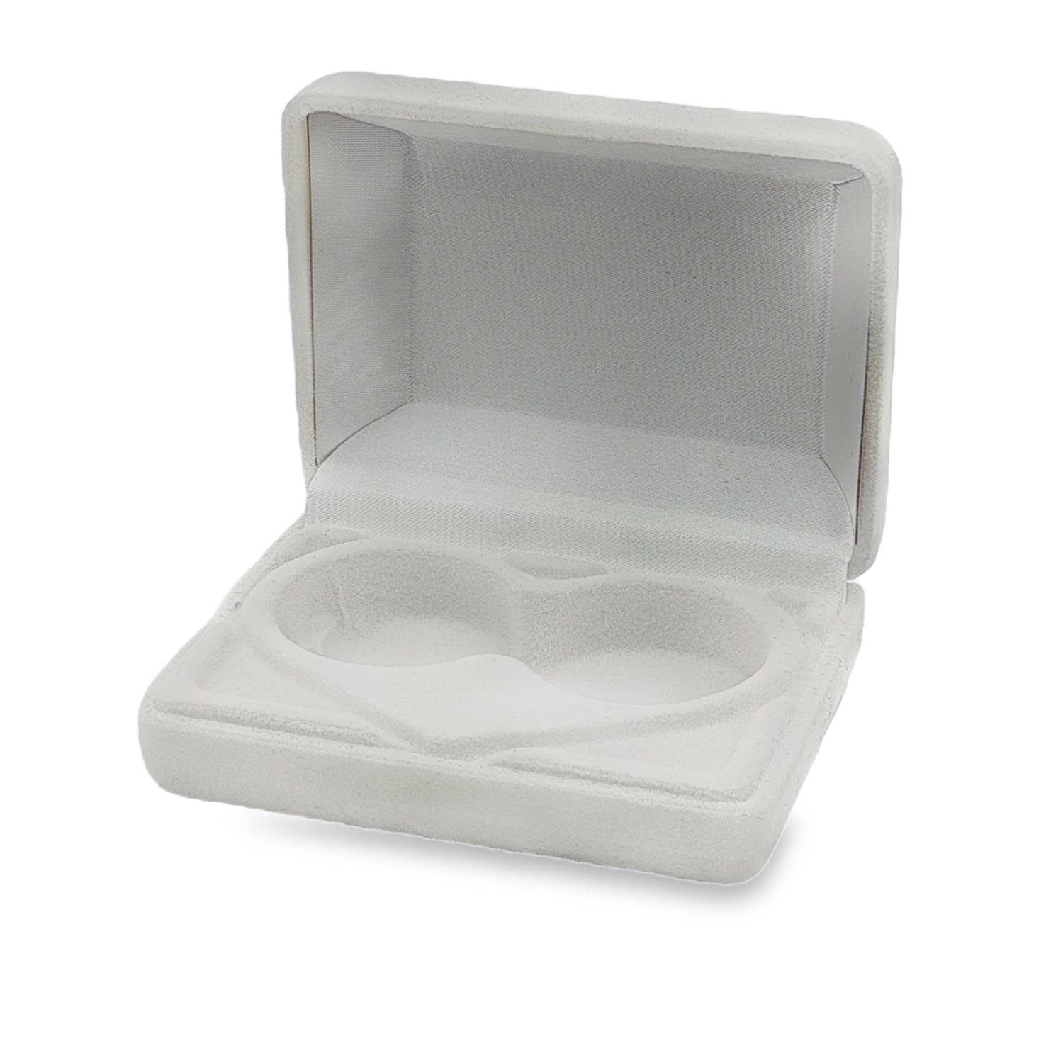 Écrin à bijoux blanc en velours, idéal pour célébrer votre union et mettre en valeur deux alliances.<br/>Son design élégant et raffiné ajoute une touche de luxe à votre collection.<br/>Parfait pour offrir ou ranger avec soin vos trésors personnels. Rectangle Adolescent Adulte Femme Fiançailles Fille Garçon Homme Indémodable Mariage Mixte Écrin à bijoux blanc en velours, idéal pour célébrer votre union et mettre en valeur deux alliances.<br/>Son design élégant et raffiné ajoute une touche de luxe à votre collection.<br/>Parfait pour offrir ou ranger avec soin vos trésors personnels. Rectangle Adolescent Adulte Femme Fiançailles Fille Garçon Homme Indémodable Mariage Mixte