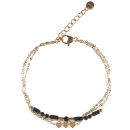 Bracelet triple rangs composé d'une chaîne en acier doré, d'une chaîne en acier doré avec perles de couleur noire et d'une chaîne avec trois cœurs en acier doré.<br/>Fermoir mousqueton avec 3 cm de rallonge. Coeur Multirangs Perle  Adolescent Adulte Amour Femme Fille Indémodable 