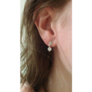 Boucles d'oreilles en argent 925/000 rhodié tenant un oxyde de zirconium blanc.  Adolescent Adulte Femme Fille Indémodable 