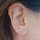 Boucles d'oreilles barres en argent 925/000 rhodié et en oxydes de zirconium. Puce Strass  Adolescent Adulte Femme Fille Indémodable 