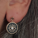 Boucles d'oreilles pendantes avec motif œil de Turquie en plaqué or, émail de couleur noire et oxydes de zirconium. Oeil Oeil de Turquie Pendantes Rond  Adolescent Adulte Femme Fille Indémodable Symboles 