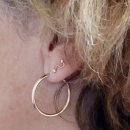 Paire de boucles d'oreilles créoles en plaqué or jaune 18 carats.<br/>Fil rond. Créoles Rond  Adolescent Adulte Femme Fille Indémodable 