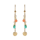 Boucles d'oreilles pendantes composées d'une chaîne avec une pastille ronde martelée en acier doré et de perles multicolores. Pendantes Perle Rond  Adolescent Adulte Femme Fille Indémodable 