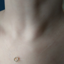 Collier en plaqué or, fil de nylon et oxyde de zirconium. Rond  Adolescent Adulte Femme Fille Indémodable 