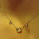 Pendentif en argent 925/000 rhodié et solitaire en oxyde de zirconium.<br/>Vendu sans la chaîne. Carré  Adolescent Adulte Femme Fille Indémodable 
