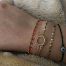 Bracelet en plaqué or jaune 18 carats et perles de couleur corail. Perle  Adolescent Adulte Femme Fille Indémodable 