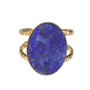 Bague de forme ovale en acier doré surmontée d'une véritable pierre de lapis lazuli.<br/>Taille ajustable. Ovale  Adolescent Adulte Femme Fille Indémodable 