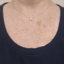 Collier en argent 925/000 rhodié avec un oxyde de zirconium rond blanc serti clos. Rond  Adolescent Adulte Femme Fille Indémodable 