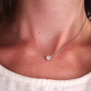 Collier en argent 925/000 rhodié et oxyde de zirconium serti 4 griffes. Carré  Adolescent Adulte Femme Fille Indémodable 