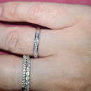 Bague alliance en argent 925/000 rhodié sertie d'oxydes de zirconium blancs carrés. Alliance Anneau Carré  Adolescent Adulte Femme Fille Indémodable 