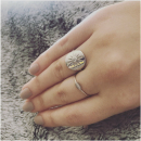 Bague avec motif d'étoile en argent 925/000 rhodié surmontée d'un oxyde de zirconium blanc. Etoile Rond  Adolescent Adulte Femme Fille Indémodable Nature 
