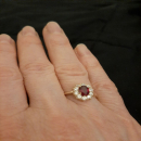 Bague en plaqué-or, oxydes de zirconium et pierre synthétique. Marguerite Ovale  Adulte Femme Indémodable 