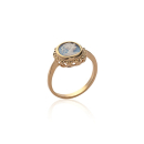 Bague en plaqué or jaune 18 carats surmontée d'un camée d'imitation. Camée Ovale  Adulte Femme Indémodable Personnage 