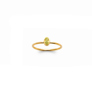 Bague en plaqué or jaune 18 carats surmontée d'une pierre sertie clos de forme ovale de couleur verte. Ovale  Adolescent Adulte Femme Fille Indémodable 