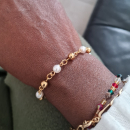 Bracelet composé d'une chaîne à boules en plaqué or jaune 18 carats et de perles d'imitation. Boule Perle  Adolescent Adulte Femme Fille Indémodable 