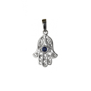 Pendentif main de Fatma en argent 925/000 rhodié surmonté d'une pierre d'imitation saphir serti clos de forme ronde. Fatma Main Rond Strass  Adolescent Adulte Femme Fille Indémodable Symboles 