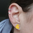Boucles d'oreilles puces en forme de canard en argent 925/000 et émail de couleur. Puce  Adolescent Animaux Enfant Fille Indémodable 